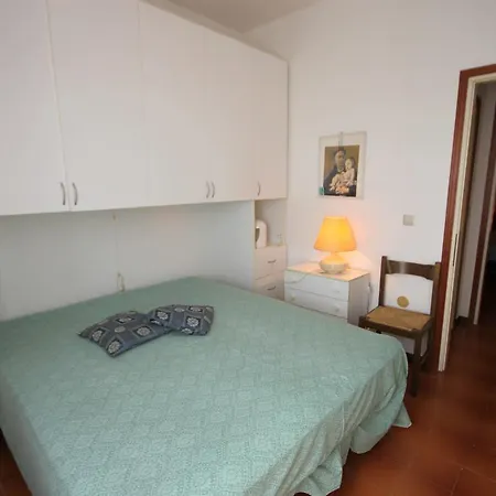 Modern Holiday Home In Lido Delle Nazioni With Pool *